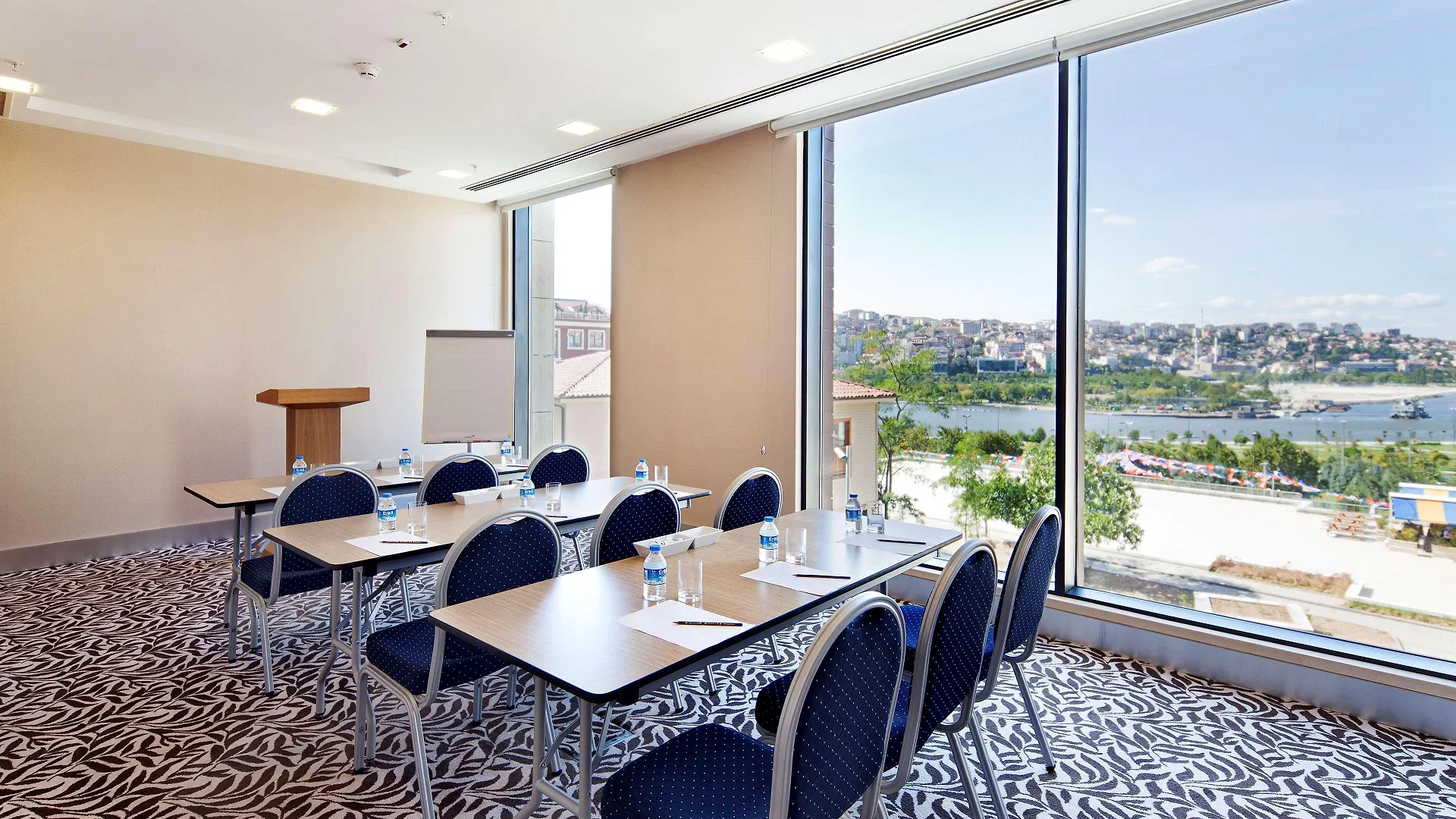 ***** Hotel Hilton Garden Inn Istanbul Golden Horn Turkije