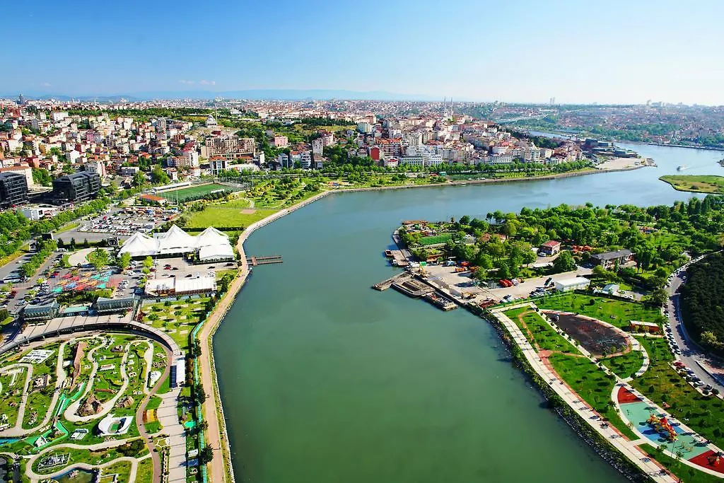Hilton Garden Inn Istanbul Golden Horn 5*,  Türkei