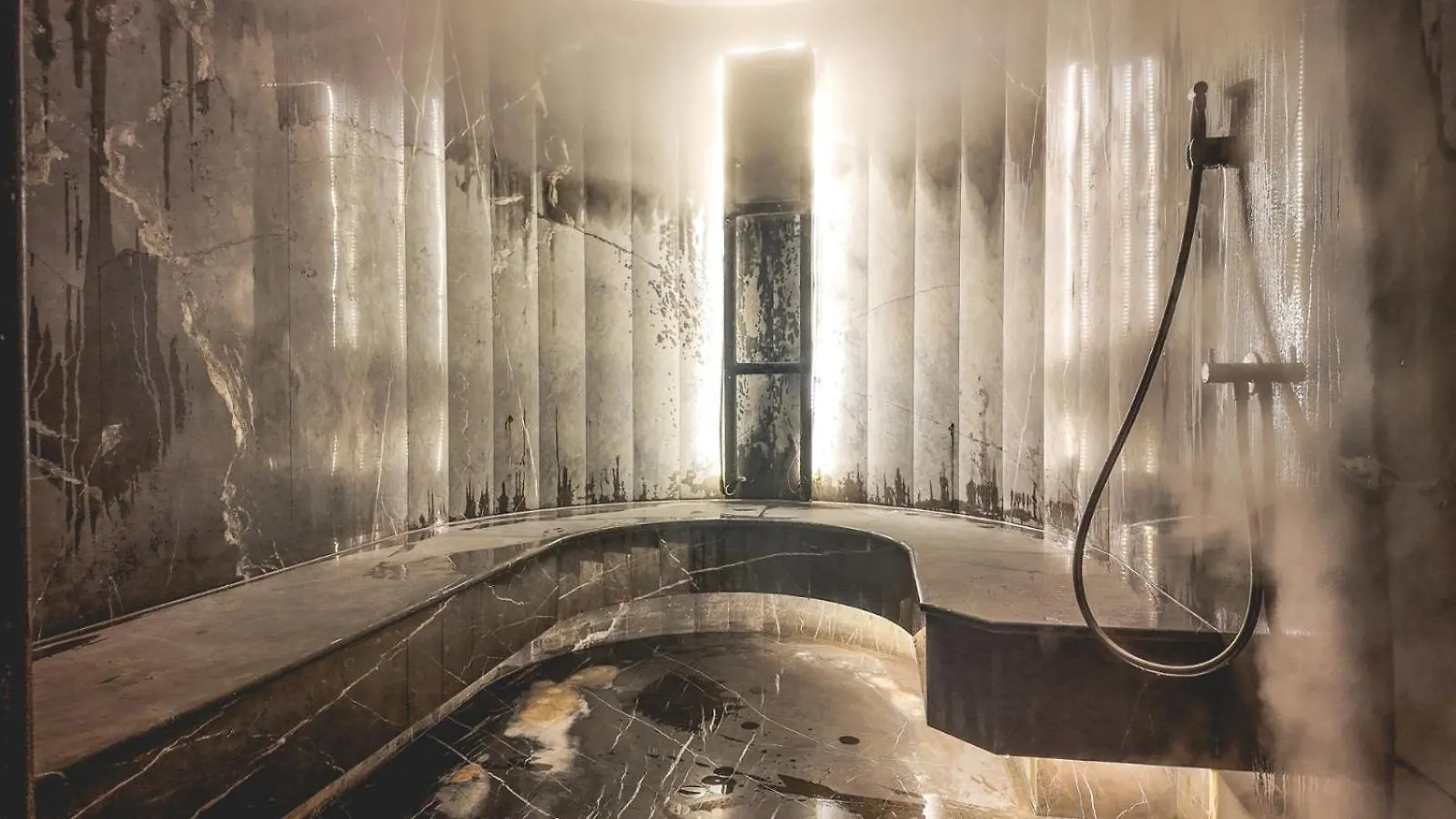 *****  Dosso Dossi Hotels & Spa Golden Horn Istanbul Turkey